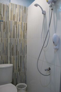 Hotel Capsule Suratthani Surat Thani Exterior foto